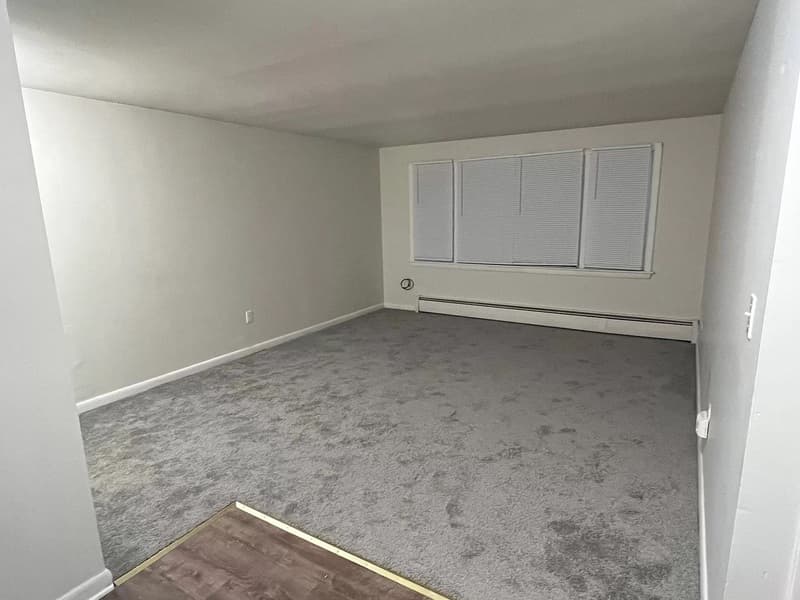 East Hartford Condo: 353 A Main Street