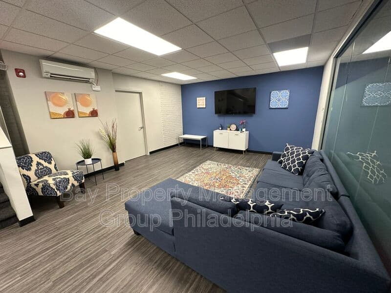 Philadelphia Condo: 437 W School House Ln