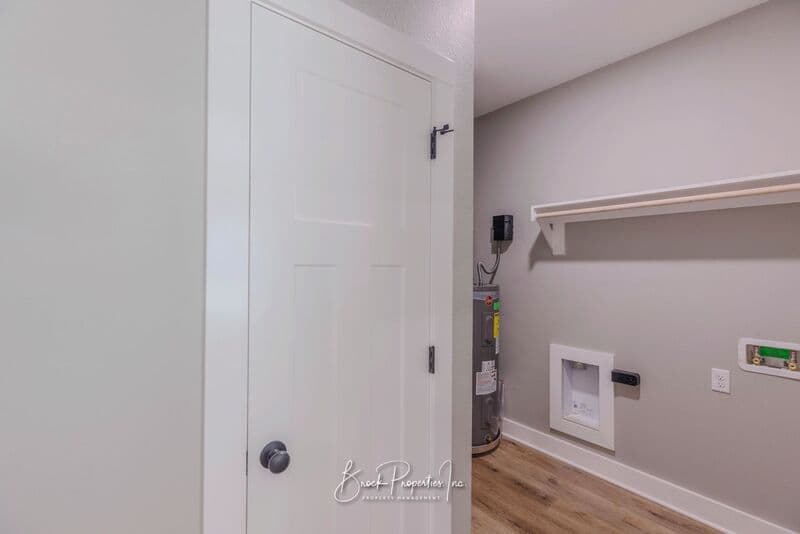 Pensacola House: 8391 Kipling St