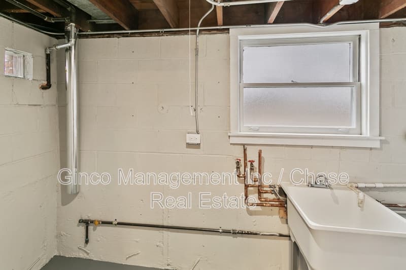 Chicago Heights House: 172 Strieff Avenue