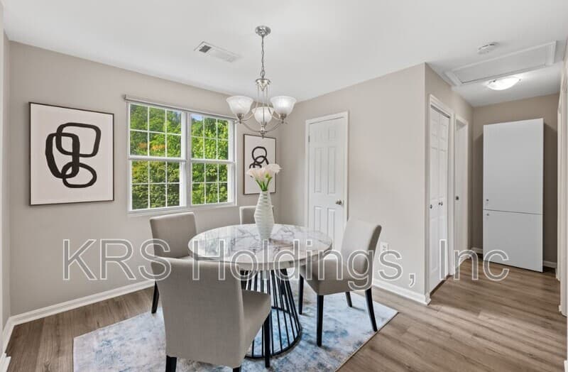 Arlington Condo: 2050 N Calvert St