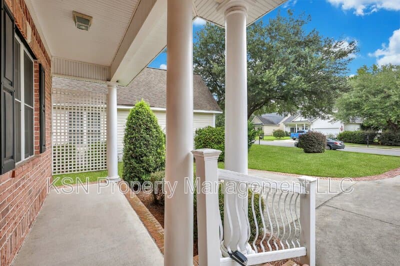 Savannah House: 5 Southernwood Place