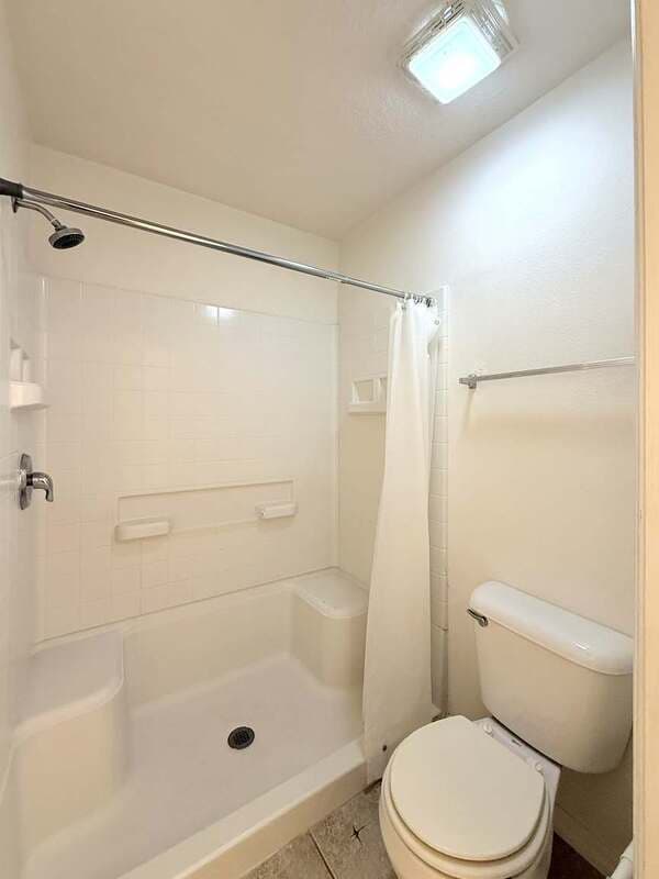 Brandon Townhome: 2516 Oleander Lakes Drive