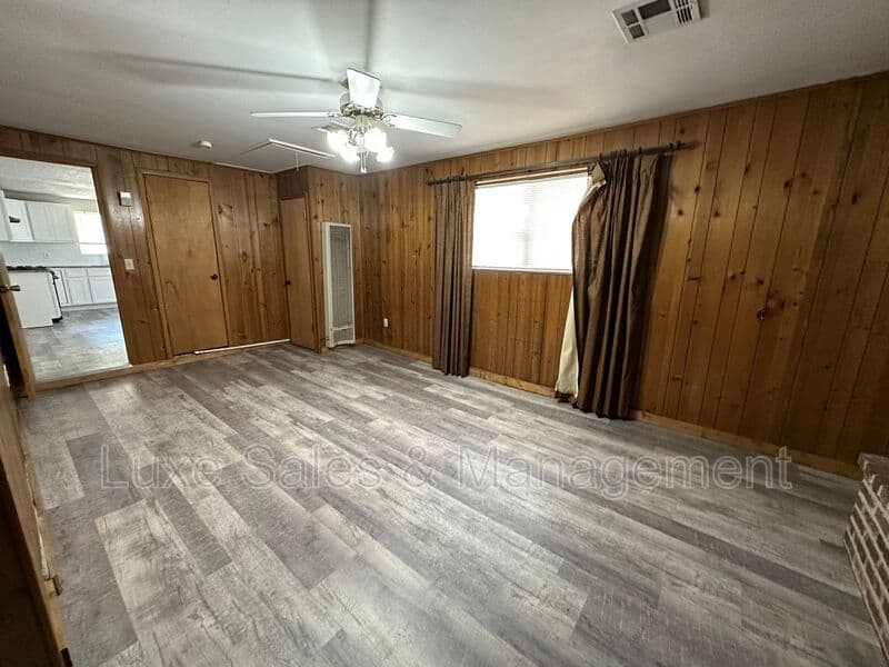 Oklahoma Ctiy House: 1020 SW 57th Street