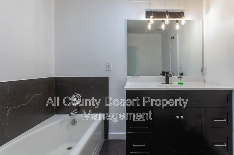 Palm Desert Condo: 46075 Ocotillo Drive