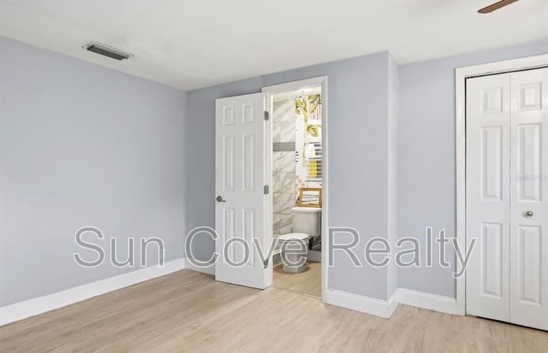 Tampa House: 2815 N Taliaferro Ave