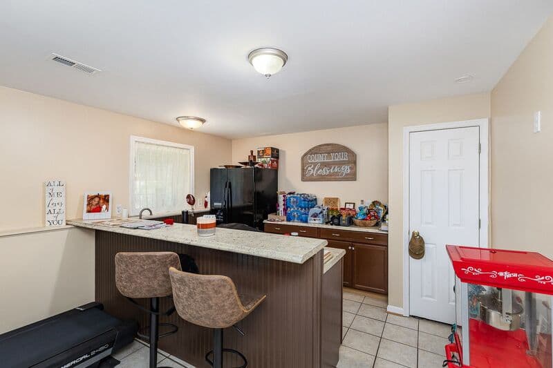 Fredericksburg House: 11814 Gardenia Dr