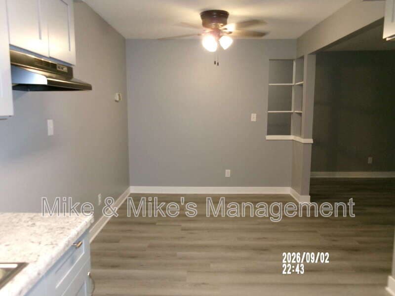 Milwaukee Condo: 7452 N Granville Rd