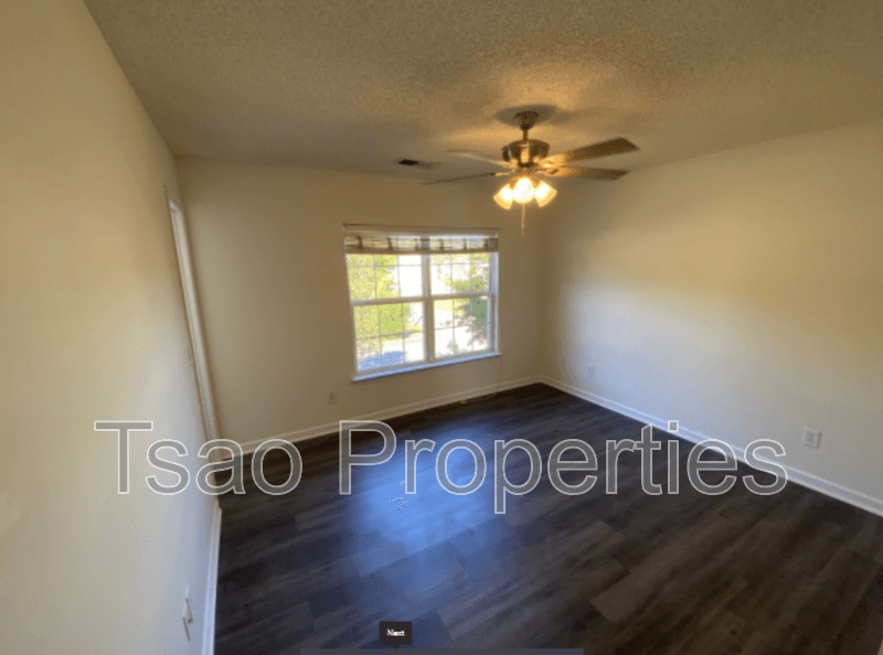 Lowell House: 638 Overlook Rd