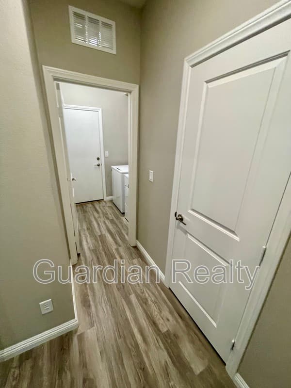Henderson Townhome: 3189 Brynley Ave
