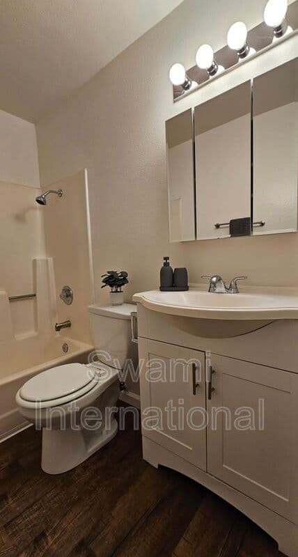 Garden Grove Condo: 13882 Clinton Street