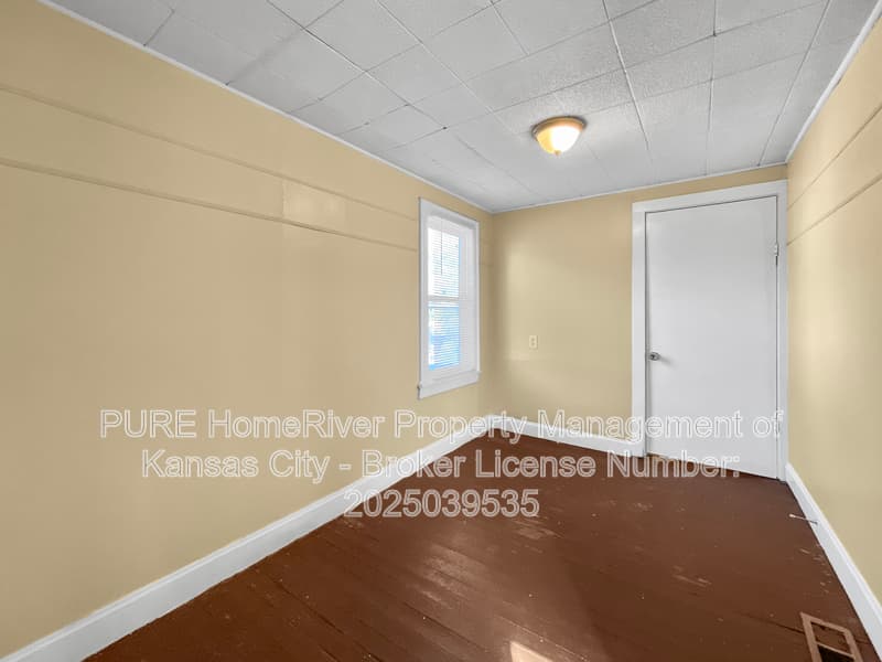 Kansas City House: 447 N Topping Ave