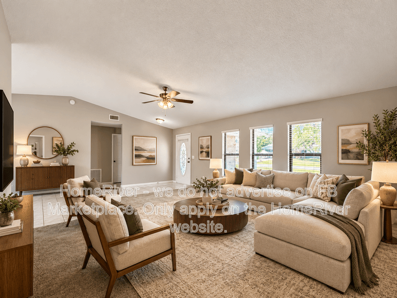 Edgewater House: 2811 Queen Palm Dr