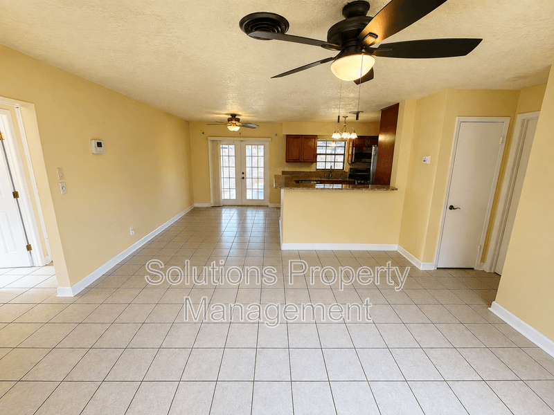 Rockledge House: 974 Golf St