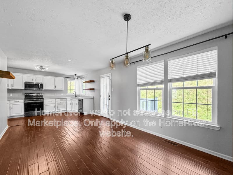 Canonsburg Townhome: 220 Maple Ridge Dr