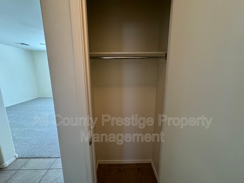 Laveen House: 6859 W Darrel Road
