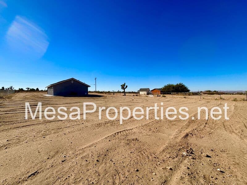 Phelan House: 13775 Schlitz Rd