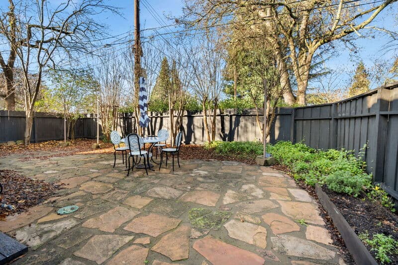 Carmichael House: 2122 Gunn Road