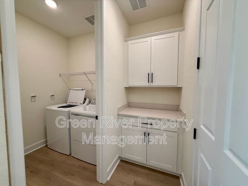Orange Park House: 3435 Auvenshine Way