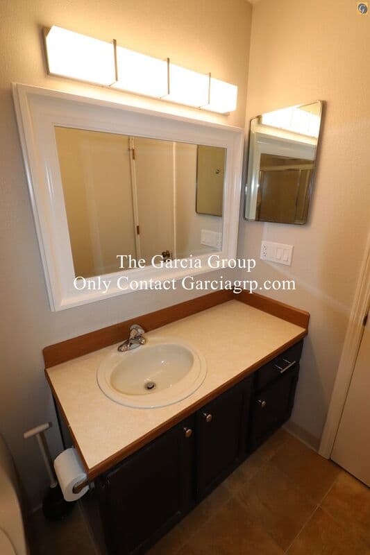 Portland Condo: 1443 SW Montgomery St