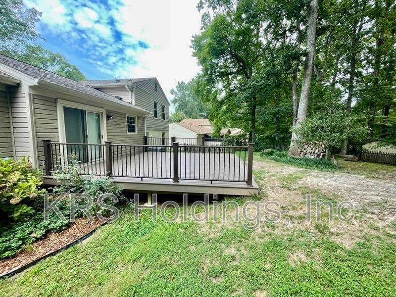 Woodbridge House: 11969 Dolly Madison Cir
