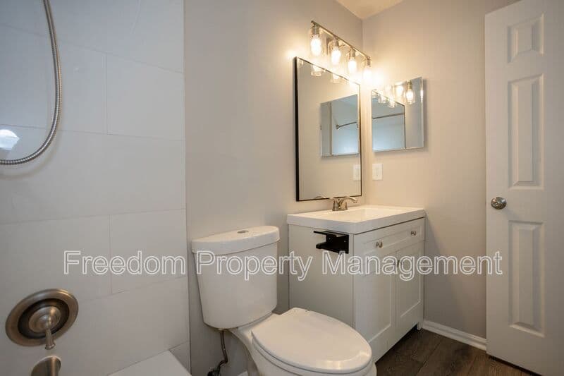 Manassas House: 10116 Wimbledon Ct