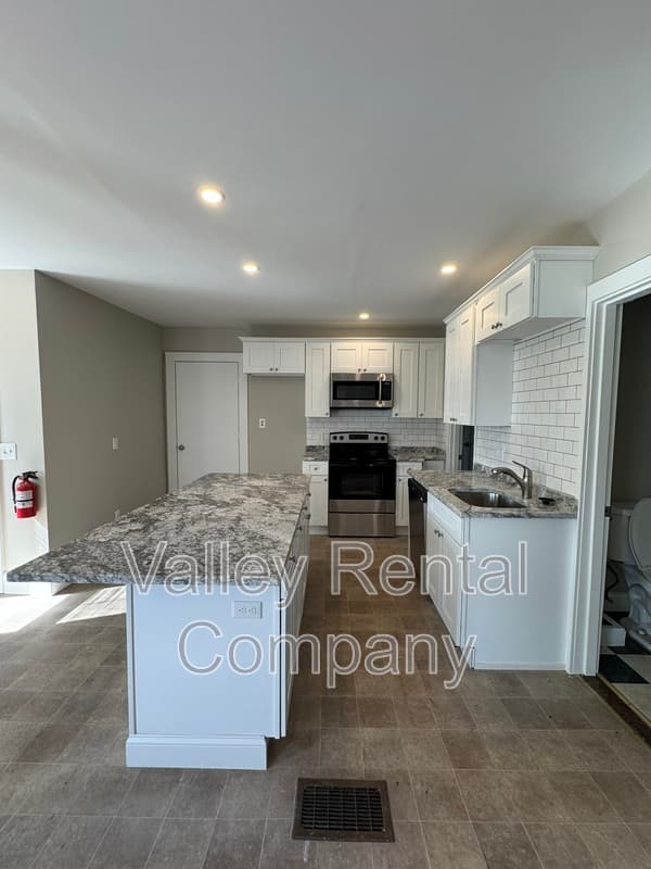 Northampton Condo: 20 Orchard Street - 2