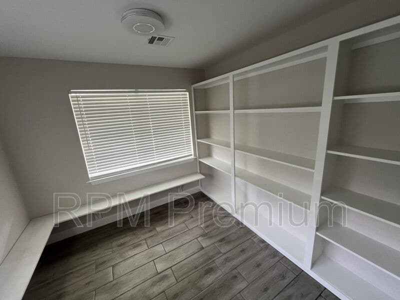 Baton Rouge House: 10444 Browning Dr.