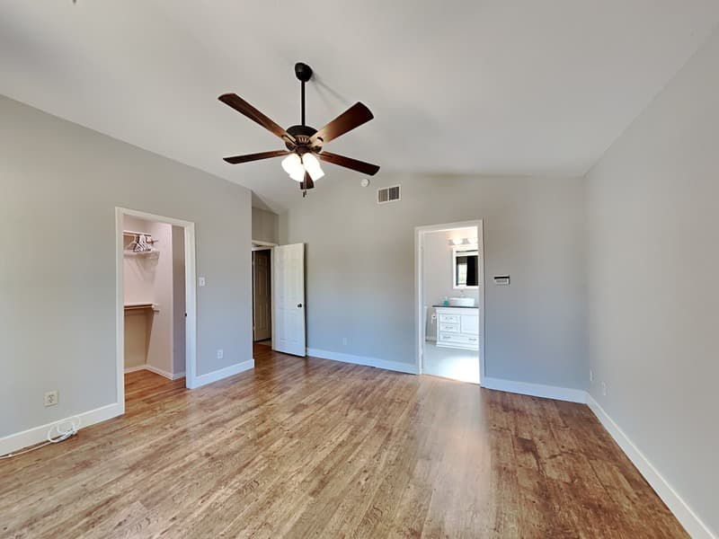 Coppell House: 250 Pinyon Ln