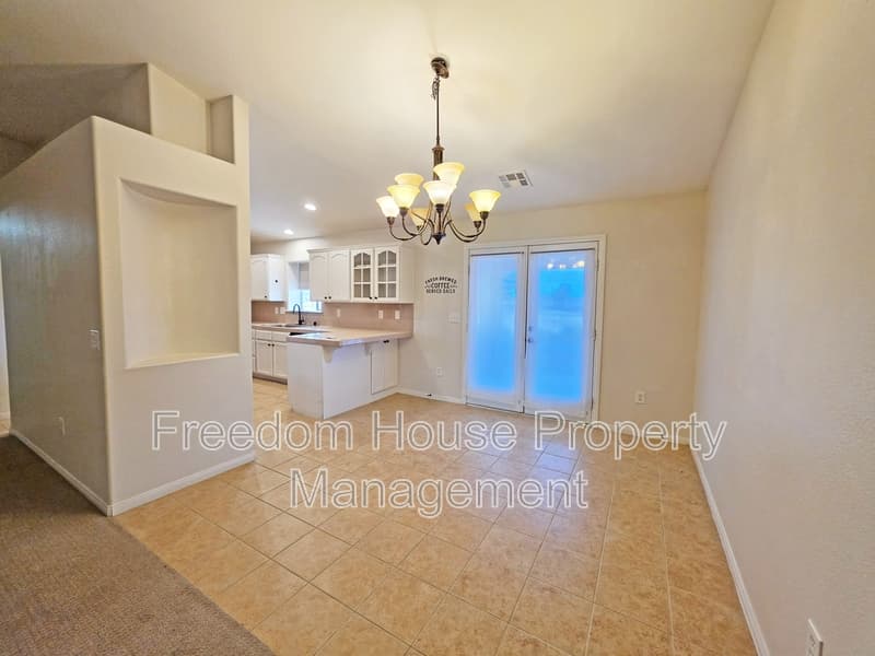 Pahrump House: 410 East Bellville Road