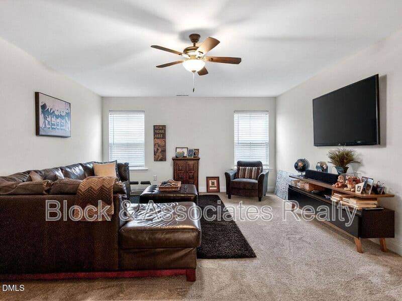 Youngsville House: 405 Hickory Run Lane