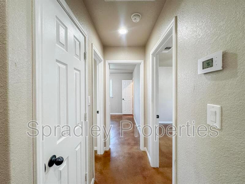 Belton House: 1209 N Blair St