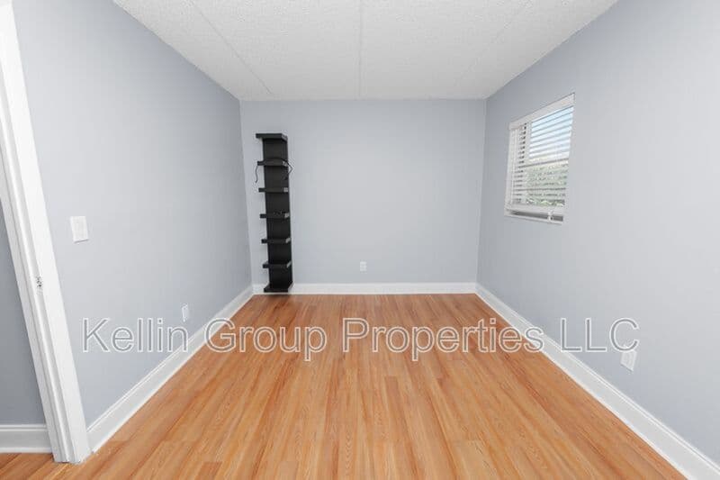 Tampa Townhome: 2862 Somerset Park Dr