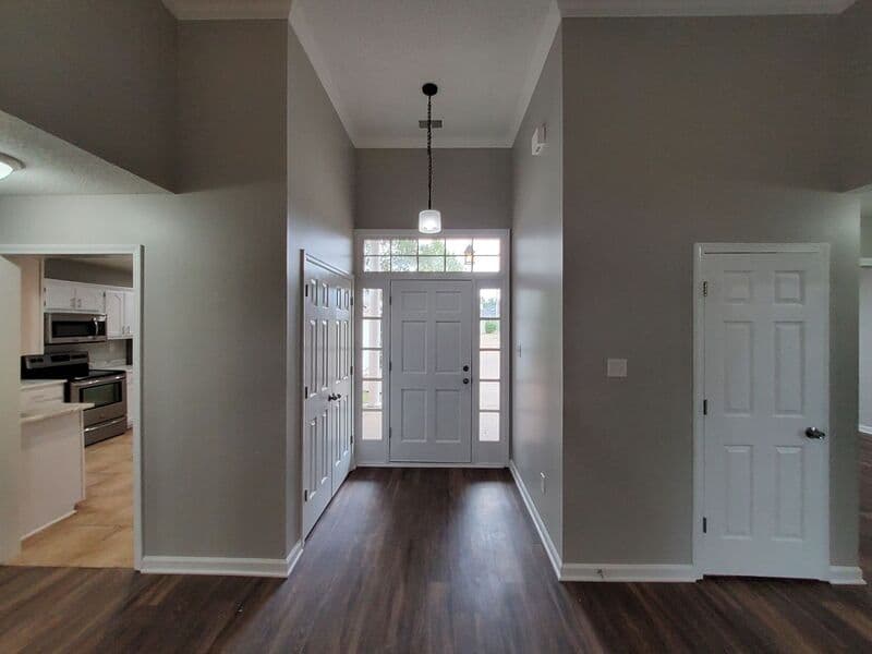 Cordova House: 647 S Sanga Rd