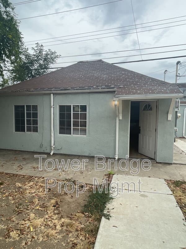 Sacramento Condo: 1313 Lochbrae Rd