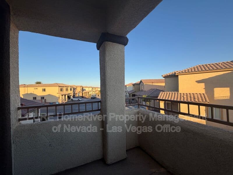 North Las Vegas House: 6109 Blue Luna Street