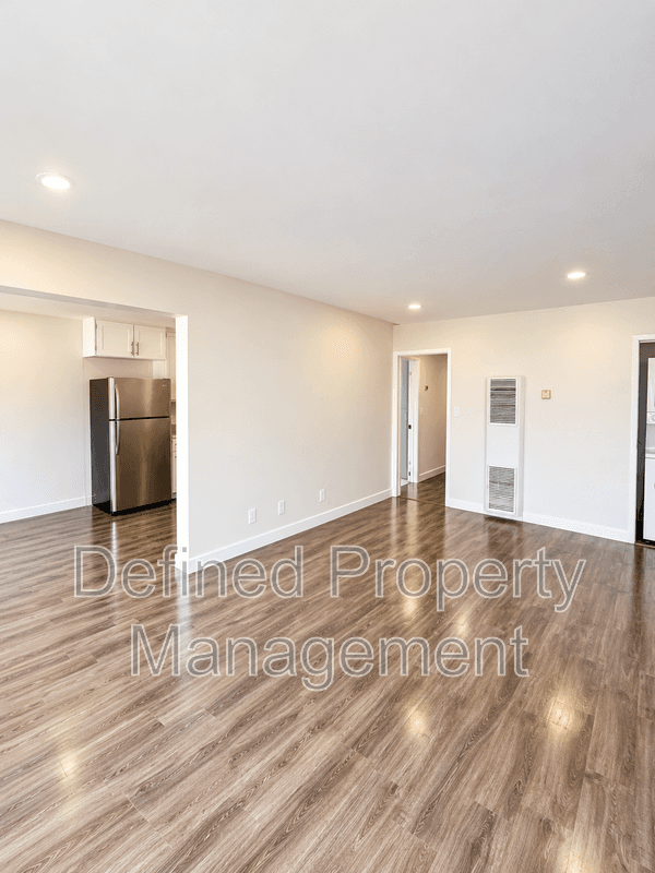 Los Angeles Condo: 5622 La Mirada Ave
