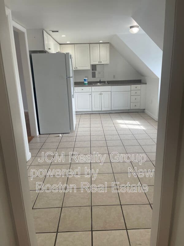 Saugus Condo: 5 Myrtle Street