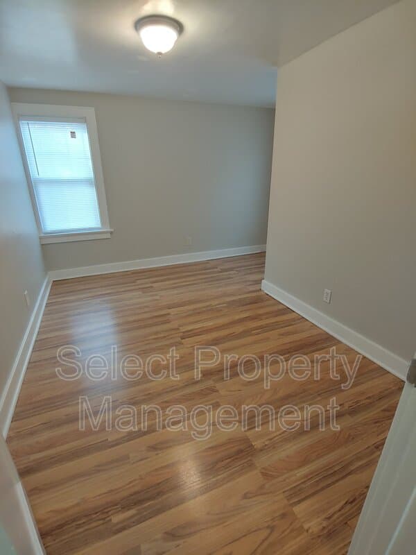 Fort Wayne House: 1321 Clara Ave