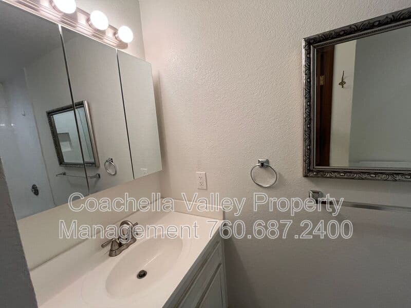 Palm Springs House: 2800 N Los Felices Cir W