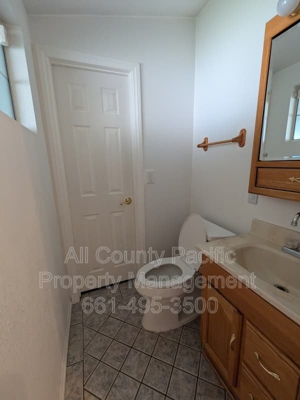 Santa Clarita House: 27254 Walnut Springs