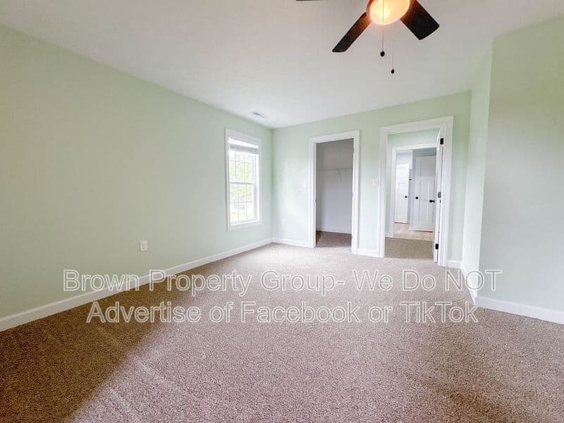 Raeford House: 300 St. Matthews Church Rd