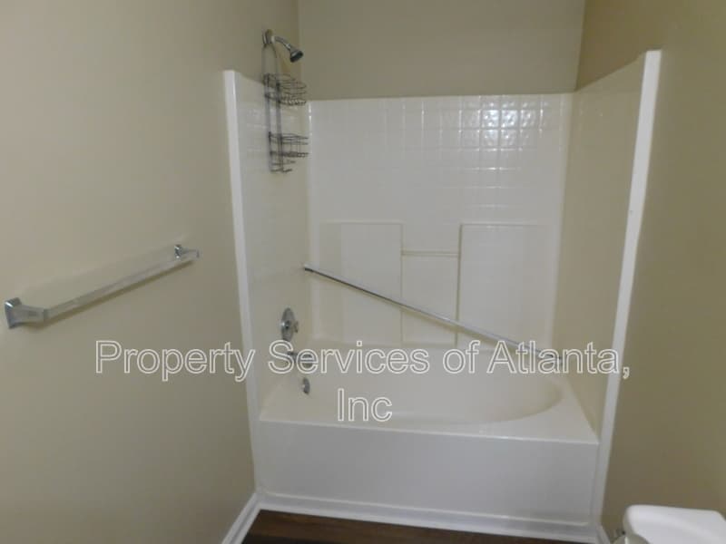 Douglasville House: 2228 Tuley Dr