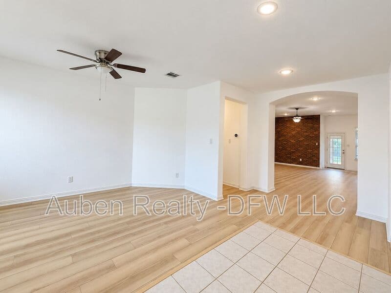 Fort Worth House: 8121 Belgian Blue Court