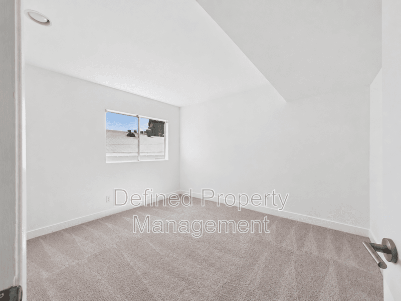 Sherman Oaks Condo: 4365 MAMMOTH AVE