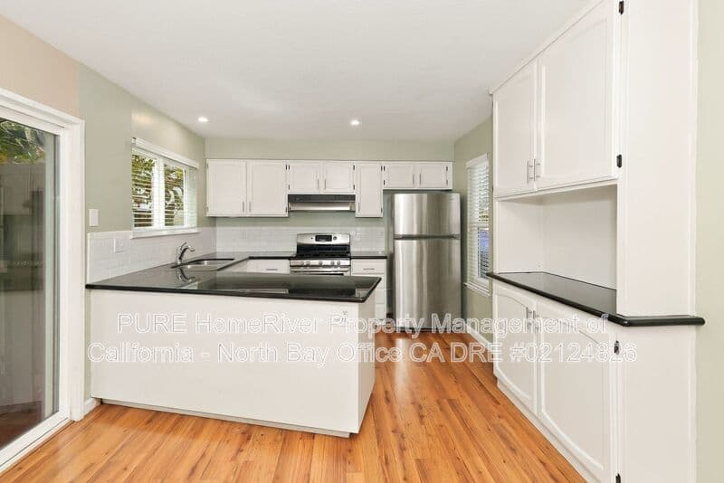Santa Rosa Condo: 1951 Knolls Drive