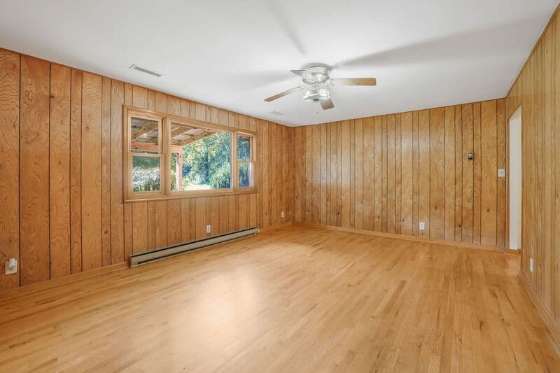 Spotsylvania House: 10003 Courthouse Rd