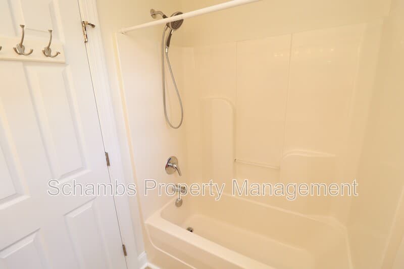 Holly Springs House: 125 Gremar Dr