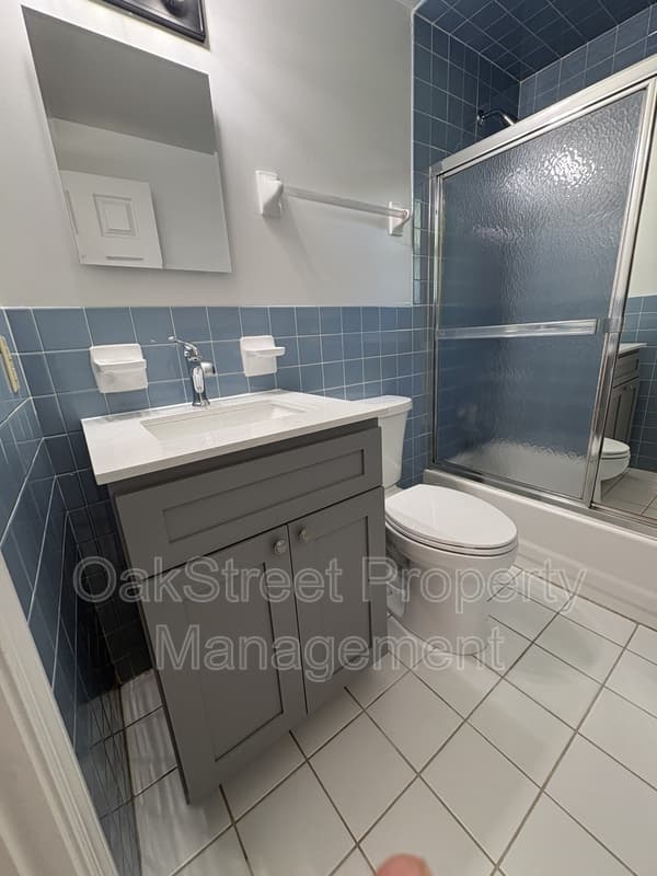 Woodbury Condo: 71 S. Evergreen Avenue - A