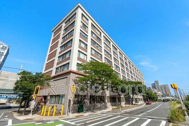 Cambridge Condo: 169 Monsignor O'Brien Highway